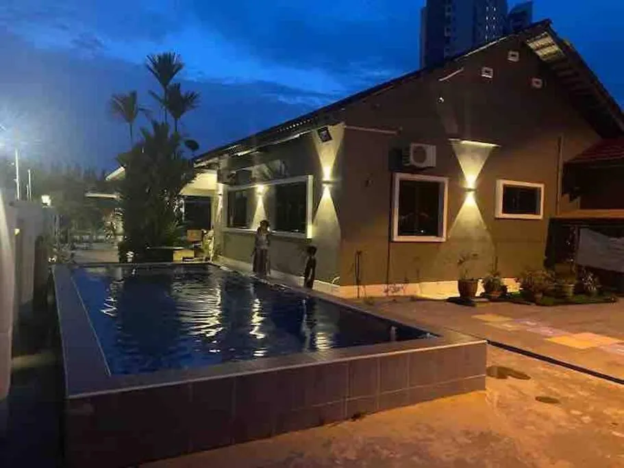 Melaka Beach Villa