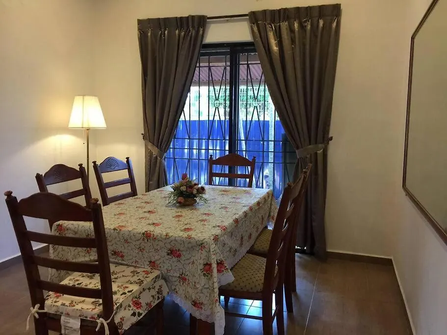 Melaka Beach Villa