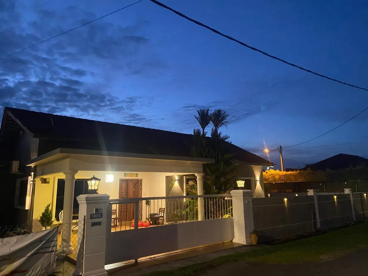 Melaka Beach Villa